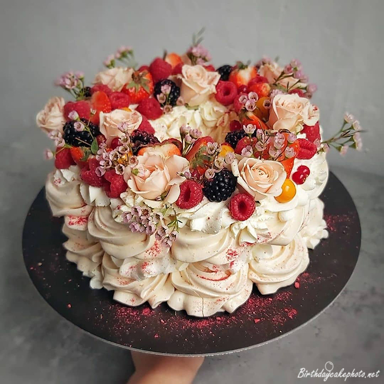 most beautiful birthday cakes pictures