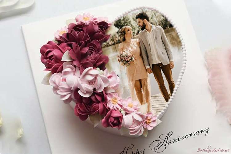 Romantic Heart And Flower Shaped Anniversary Cake With Photo Frame
